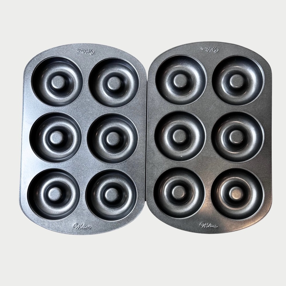 Wilton Doughnut Pan Set of 2 NWOT
